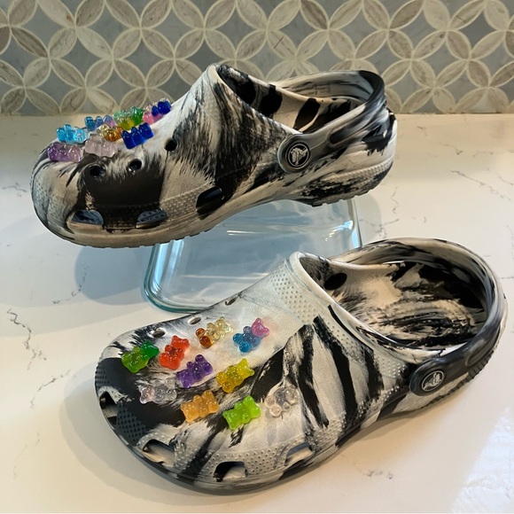 CROCS Other - Crocs Kids Classic Clogs J 5 EU 37.5 Marbled Black White With Gummy Bear Charms